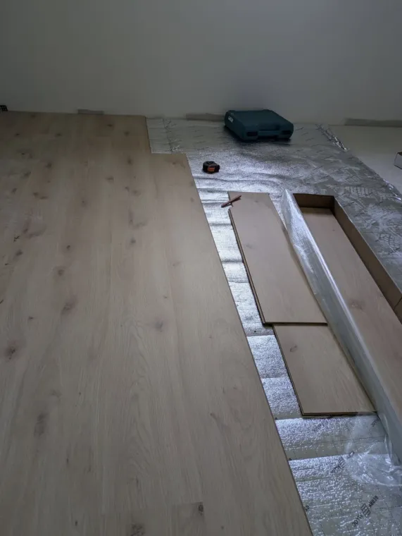Pose de parquet flottant à Ambérieu-en-Bugey, Ambérieu-en-Bugey, SARL LONGO Frères